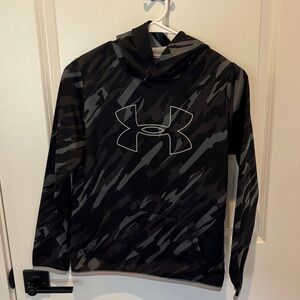 Boys Under Armour sweatshirt hoodie large